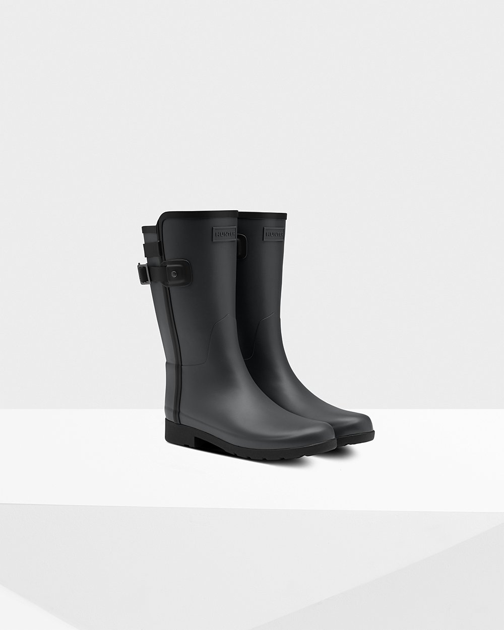 Women Hunter Refined Slim Fit Contrast | Short Rain Boots Black | NZ-54862-HCPU